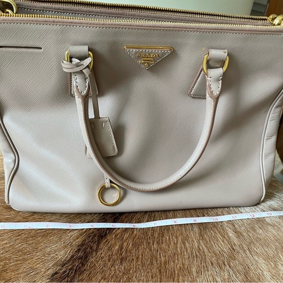 Authentic Prada Saffiano Lux Blush pink double zip leather tote - Picture 4 of 6